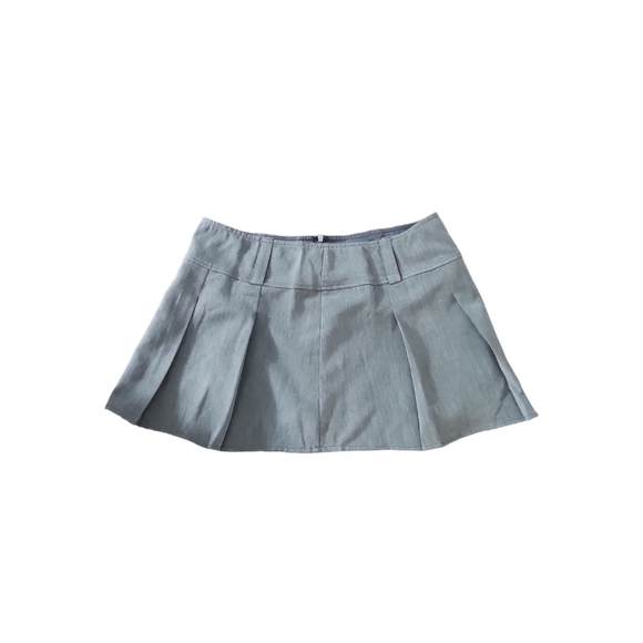 Grey Y2K pleated mini skirt - Picture 2 of 5